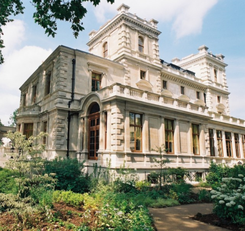 18-19 Kensington Gardens